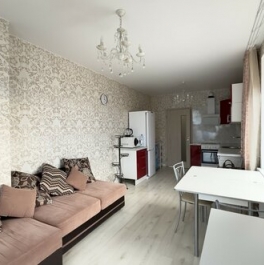 Продажа 3-комн квартиры на вторичном рынке бульвар Головнина,  д. 10