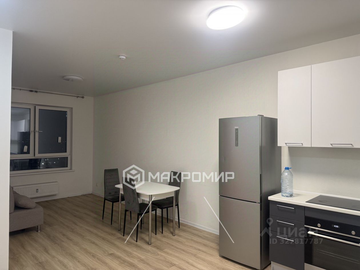 Продажа 2-комн квартиры на вторичном рынке Пригород Лесное мкр, Мисайлово пгт, улица Имени С.П. Корнусова, 3