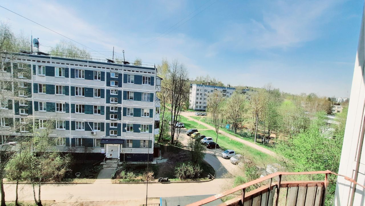 Продажа 2-комн квартиры на вторичном рынке Рекинцо мкр, 22