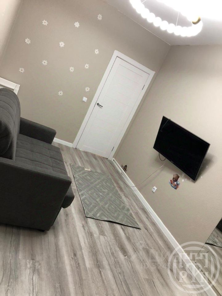 Аренда 2-комн квартиры на вторичном рынке д. Новосаратовка, улица Первых, 4к3