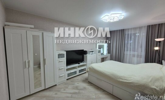 Продажа 3-комн квартиры на вторичном рынке улица Маршала Голованова,  д. 13