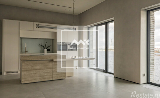 Продажа 3-комн квартиры на вторичном рынке набережная Макарова