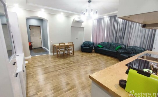 Продажа 2-комн квартиры на вторичном рынке Плотников переулок