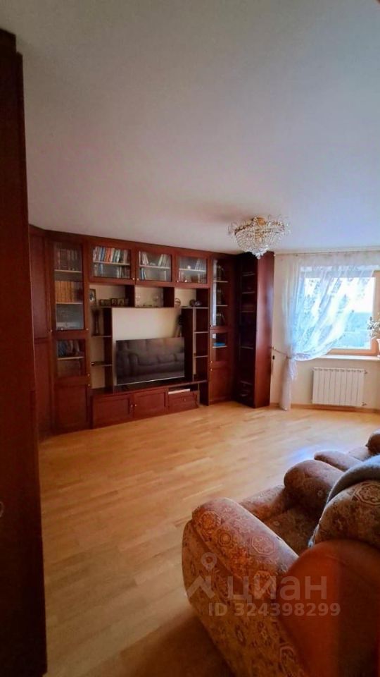 Продажа 3-комн квартиры на вторичном рынке Химки, улица Академика Грушина, 2/10