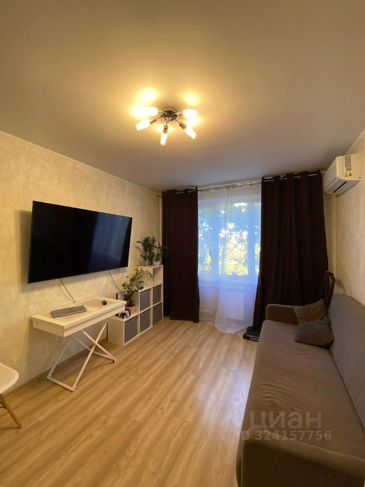 Продажа 3-комн квартиры на вторичном рынке улица Нижняя Масловка, 14