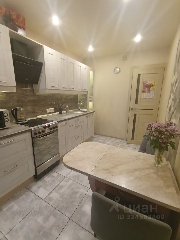 Продажа 1-комн квартиры на вторичном рынке Екатерининский проспект, 2