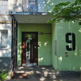 Продажа 3-комн квартиры на вторичном рынке Реутовская улица,  д. 4