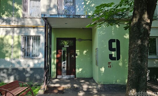 Продажа 3-комн квартиры на вторичном рынке Реутовская улица,  д. 4