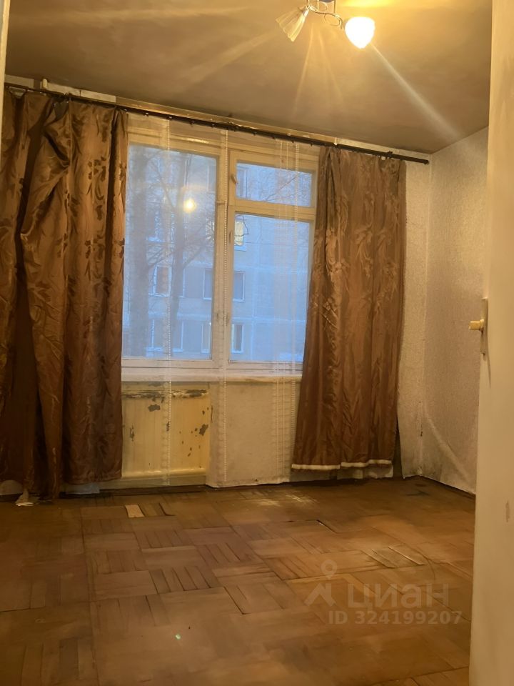 Продажа 3-комн квартиры на вторичном рынке улица Тельмана, 50К1