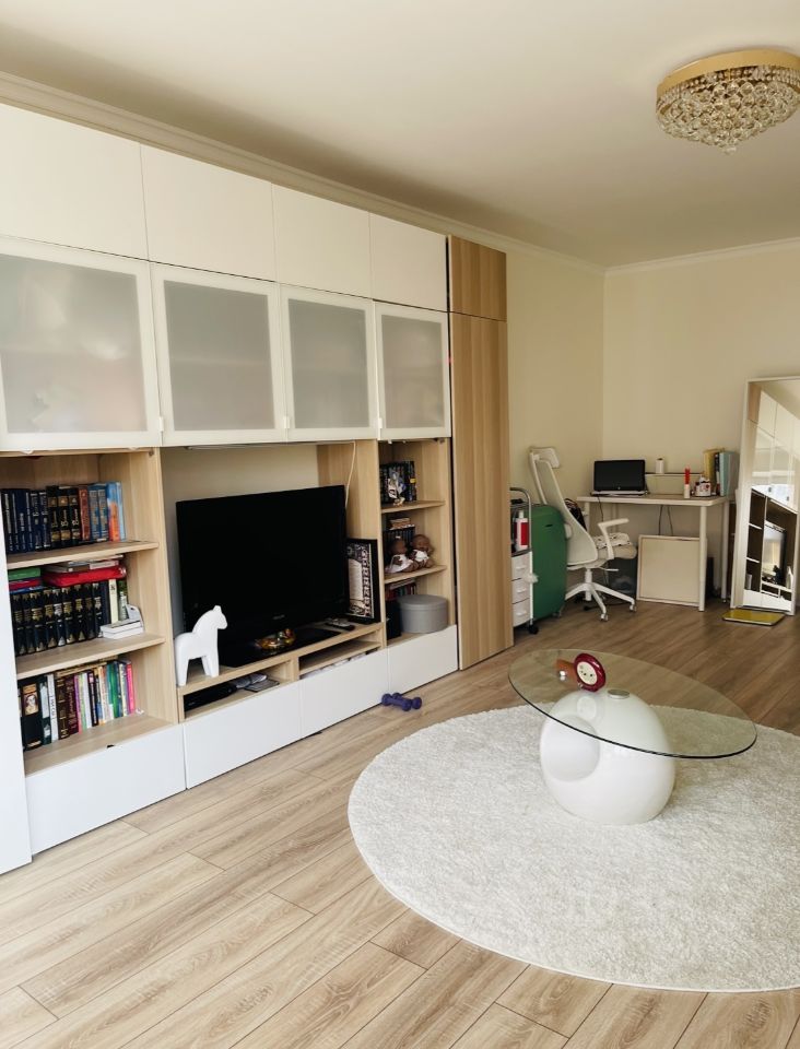 Продажа 2-комн квартиры на вторичном рынке улица Полины Осипенко, 8к2