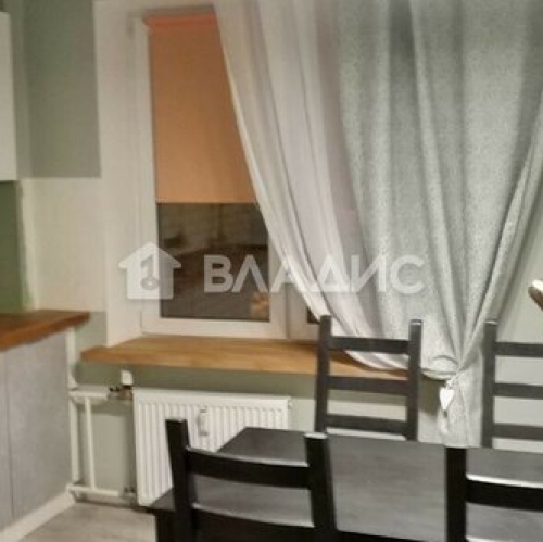 3-комн квартира ул Валерия Гаврилина,  д. 15,  к. 1