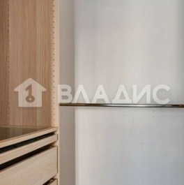 Продажа 3-комн квартиры на вторичном рынке Днепропетровская улица,  д. 3 к1