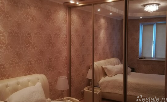 Продажа 3-комн квартиры на вторичном рынке улица Адмирала Лазарева,  д. 40