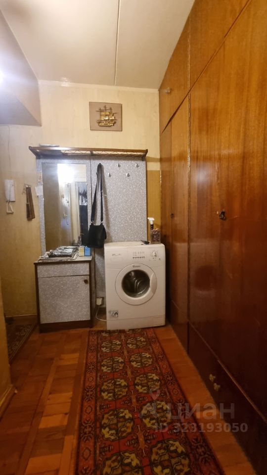 Продажа 2-комн квартиры на вторичном рынке Одинцово, улица Маршала Жукова, 25