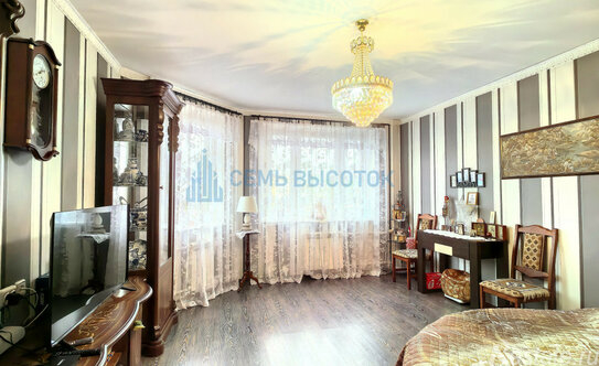 Продажа 2-комн квартиры на вторичном рынке Маршала Савицкого ул,  д. 16