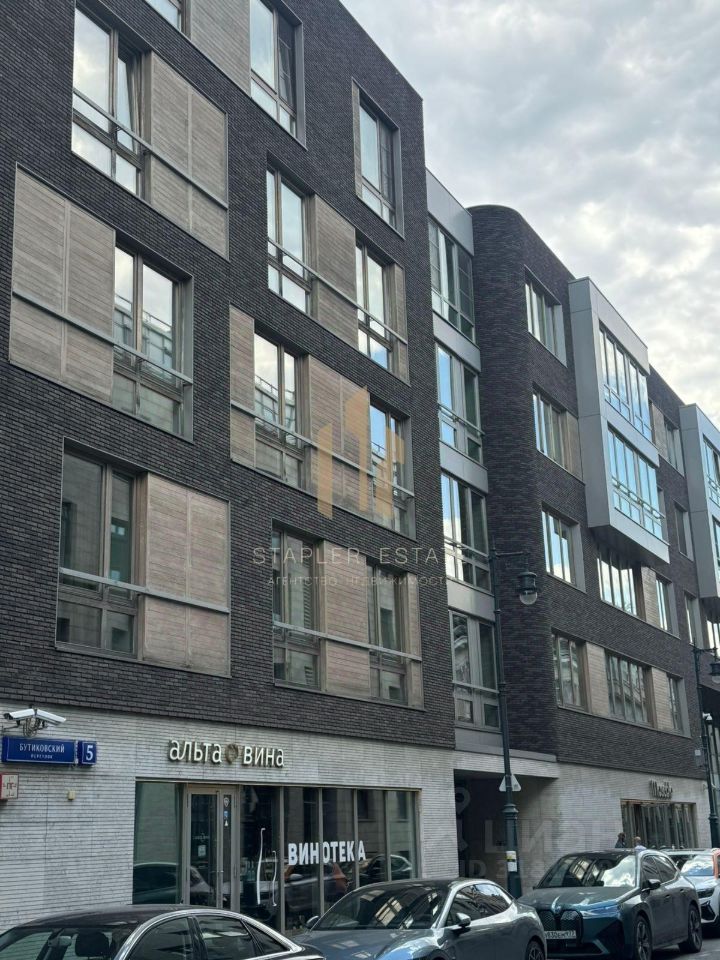 Продажа 5-комн квартиры на вторичном рынке Бутиковский переулок, 5