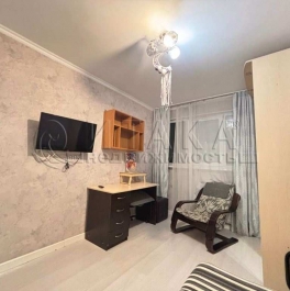 Аренда 2-комн квартиры на вторичном рынке Испытателей пр-кт.,  д. 1