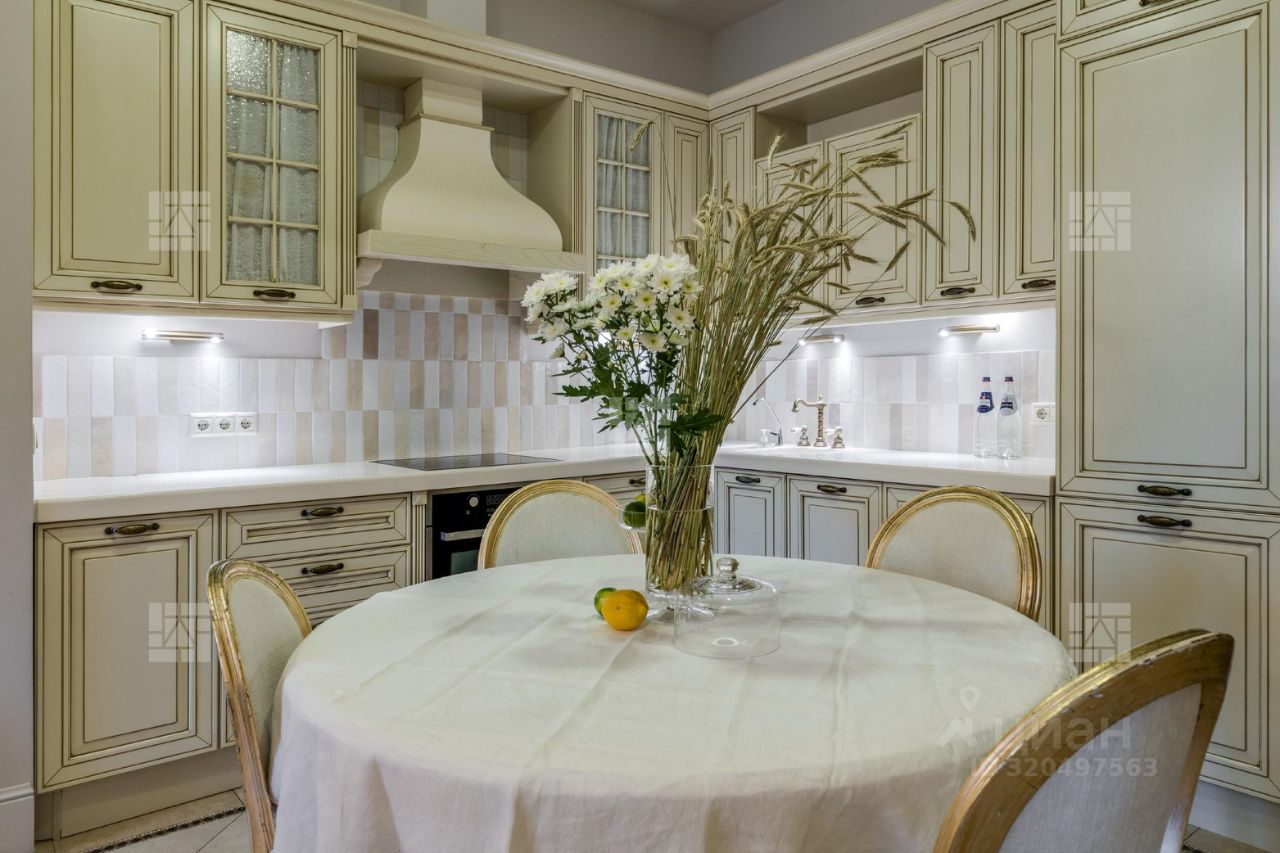 Продажа 3-комн квартиры на вторичном рынке Береговая улица, 4К1