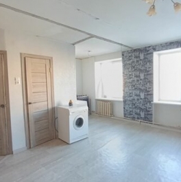 Продажа 3-комн квартиры на вторичном рынке Гатчина, ул Рощинская,  д. 20