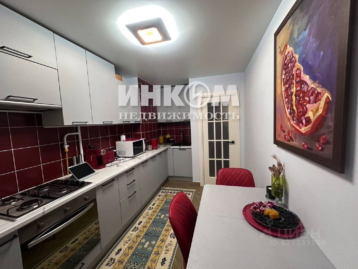 Продажа 3-комн квартиры на вторичном рынке улица Василисы Кожиной, 6К2