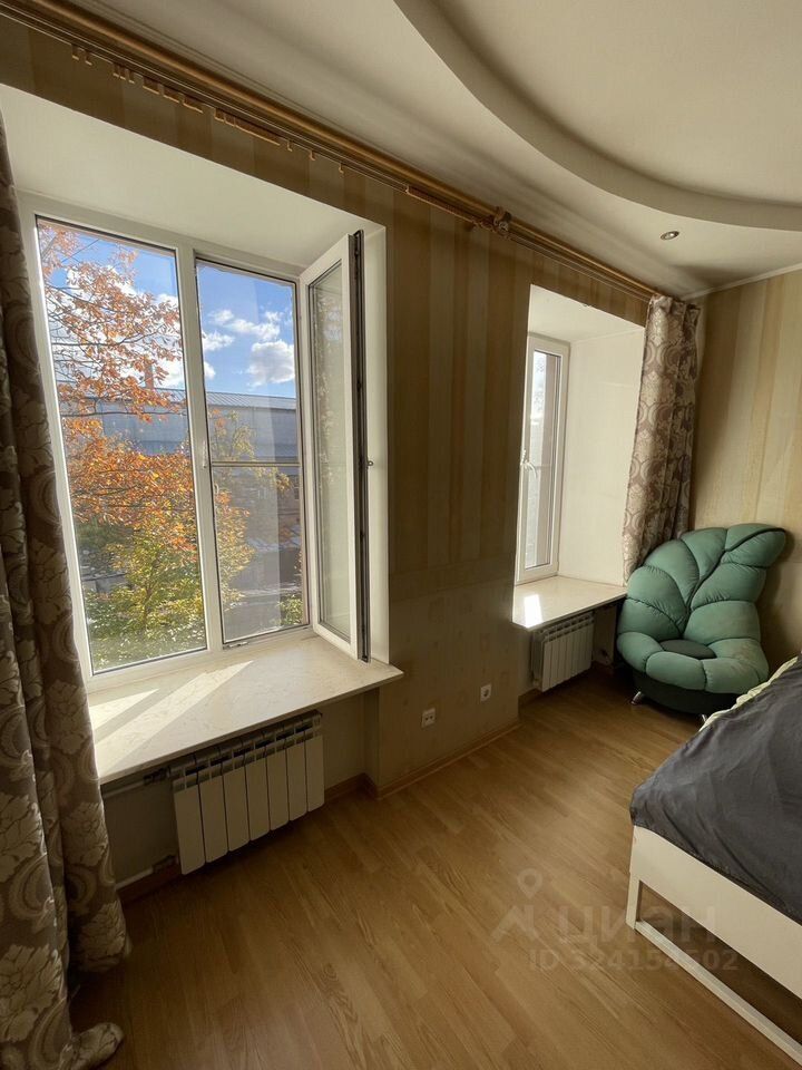 Продажа 3-комн квартиры на вторичном рынке улица Мира, 7В