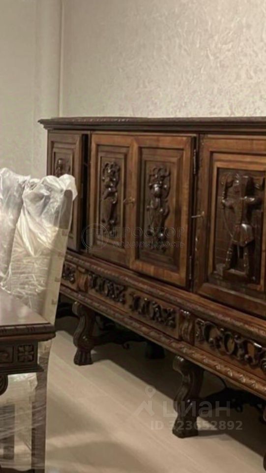 Продажа 3-комн квартиры на вторичном рынке улица Маршала Савицкого, 16