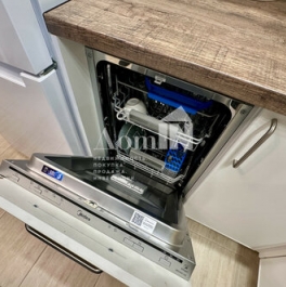 Продажа 2-комн квартиры на вторичном рынке Мебельная улица