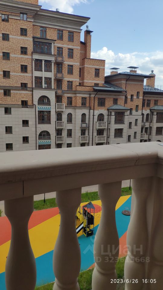 Продажа 3-комн квартиры на вторичном рынке Город-событие мкр, с. Лайково, 68