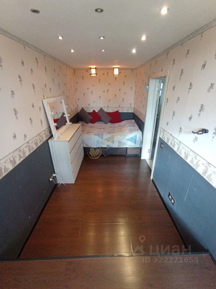 Продажа 3-комн квартиры на вторичном рынке Пушкин, Железнодорожная улица, 66