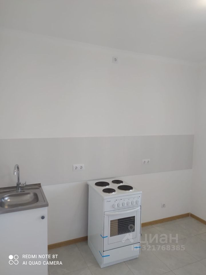 Продажа 2-комн квартиры на вторичном рынке Базовская улица, 24Б