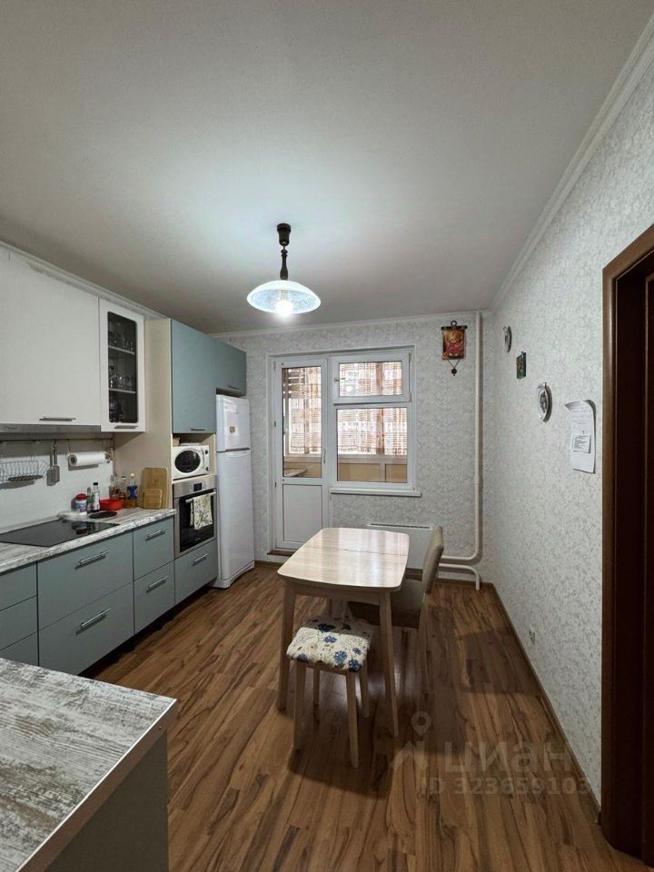 Продажа 3-комн квартиры на вторичном рынке Саратовская улица, 22