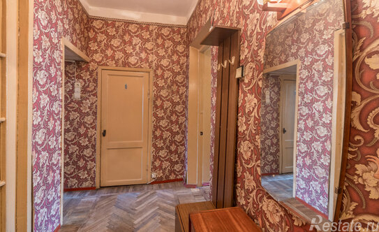 Продажа 2-комн квартиры на вторичном рынке ул Типанова,  д. 16