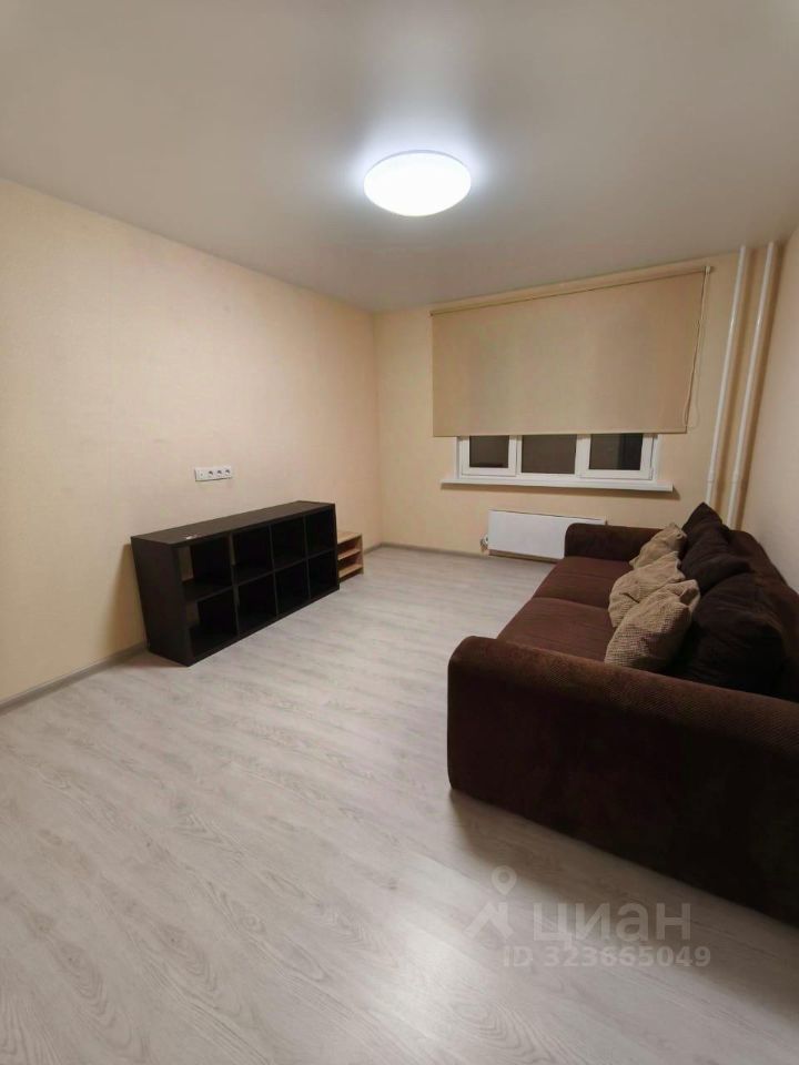 Продажа 3-комн квартиры на вторичном рынке Лопатино пгт, улица Сухановская, 37