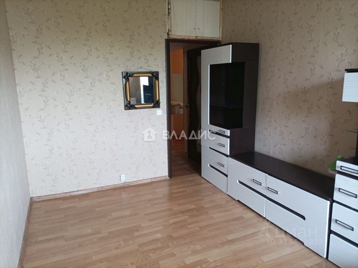 Продажа 2-комн квартиры на вторичном рынке Солнцевский проспект, 11