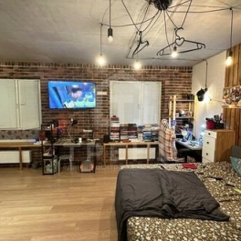 Продажа 1-комн квартиры на вторичном рынке Петергофское ш,  д. 84,  к. 11