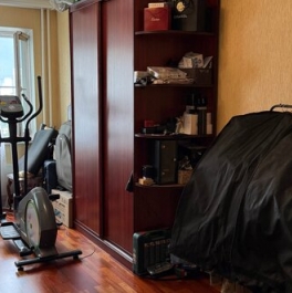 Продажа 3-комн квартиры на вторичном рынке Можайское шоссе,  д. 45,  к. 1