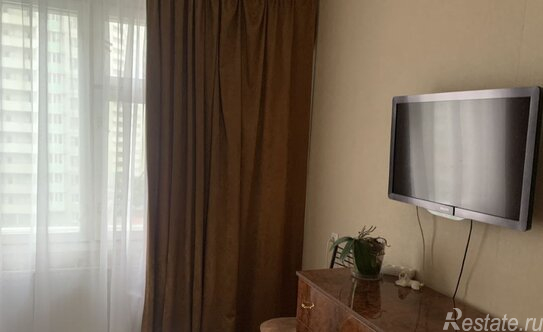 Аренда 2-комн квартиры на вторичном рынке ул Бадаева,  д. 8,  к. 1