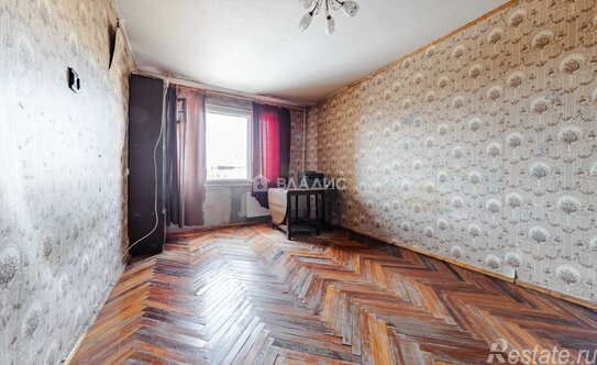 Продажа 3-комн квартиры на вторичном рынке Большевиков пр-кт,  д. 45