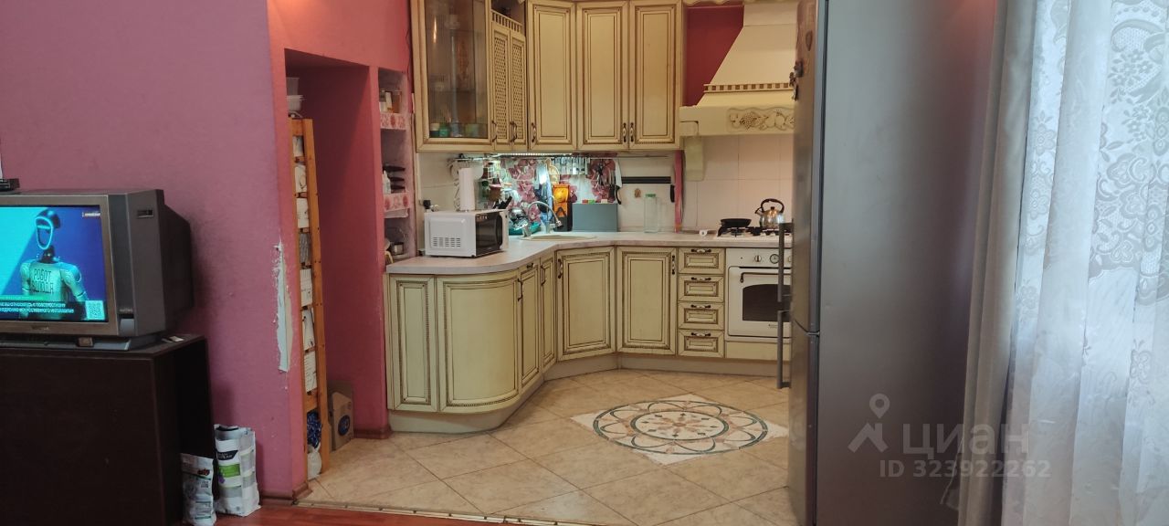 Продажа 3-комн квартиры на вторичном рынке улица Михайлова, 17