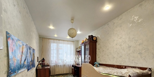 3-комн квартира Ворошилова ул. ,  д. 25,  к. 1