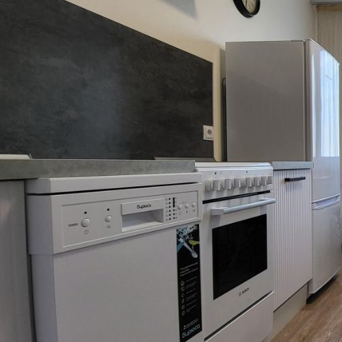 2-комн квартира набережная Реки Каменки, 25