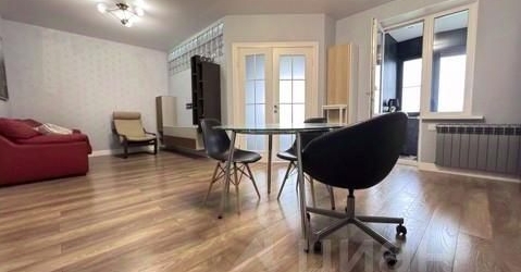 3-комн квартира улица Герасима Курина, 26