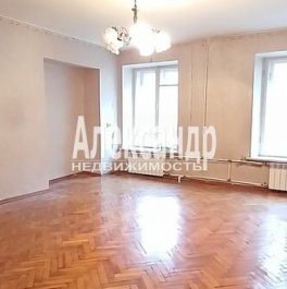 Продажа 3-комн квартиры на вторичном рынке переулок Бринько