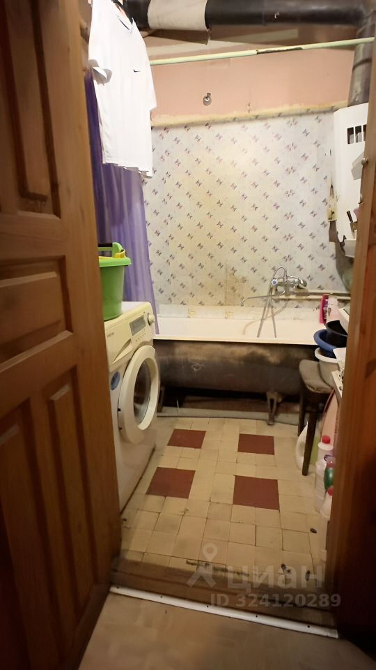 Продажа 2-комн квартиры на вторичном рынке улица Трефолева, 16