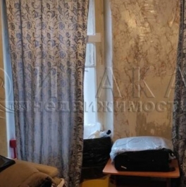 Продажа 4-комн квартиры на вторичном рынке Казачий Б. пер,  д. 9