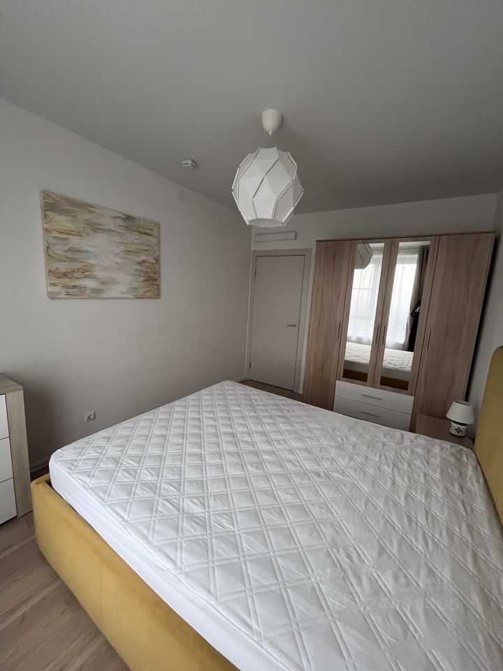 Аренда 2-комн квартиры на вторичном рынке улица Поляны, 5Ак3