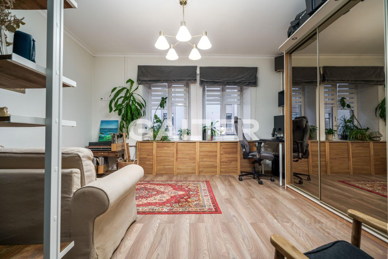 Продажа 1-комн квартиры на вторичном рынке Бумажная улица, 22к2