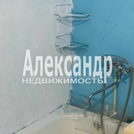 Продажа 1-комн квартиры на вторичном рынке Раздолье, ул Центральная,  д. 27