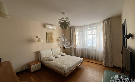 Аренда 4-комн квартиры на вторичном рынке Даев переулок,  д. 8