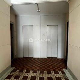 Продажа 2-комн квартиры на вторичном рынке Батайская улица